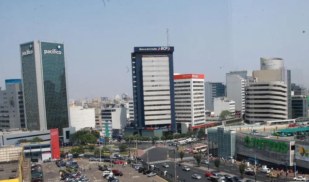 El 49% de empresarios se muestran pesimistas frente a las perspectivas económicas del Perú. Foto: Andina