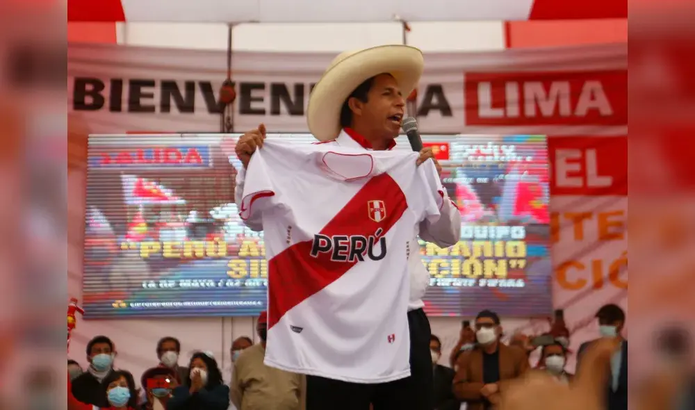 Pedro Castillo se refirió también a la decisión de declarar feriado este lunes 13 de junio. Foto: AFP