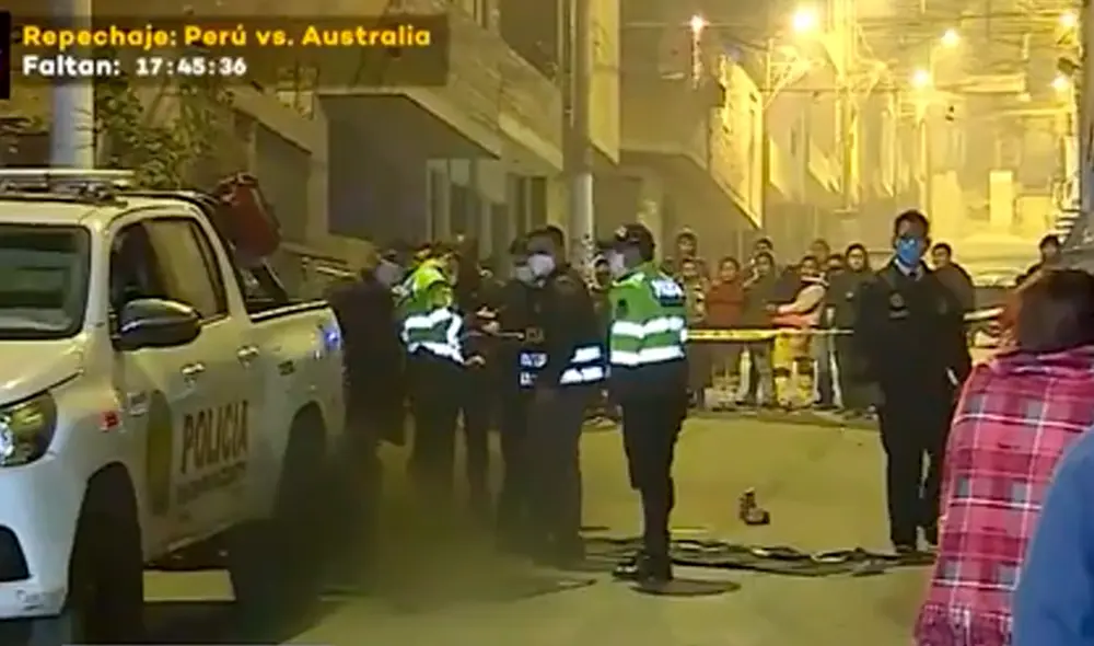 PNP cercó la zona del crimen para iniciar las diligencias. Foto: captura de "Latina Noticias" PNP cercó la zona del crimen para iniciar las diligencias. Foto: captura de "Latina Noticias"