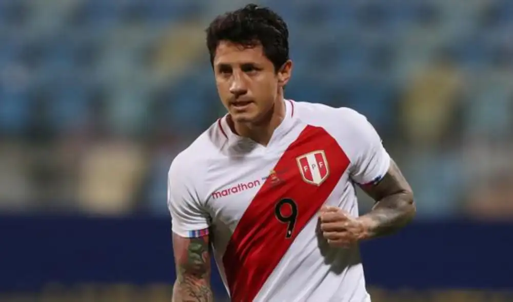 Lapadula anotó un gol en la tanda de penales frente a Australia, pero Perú perdió. Foto: AFP