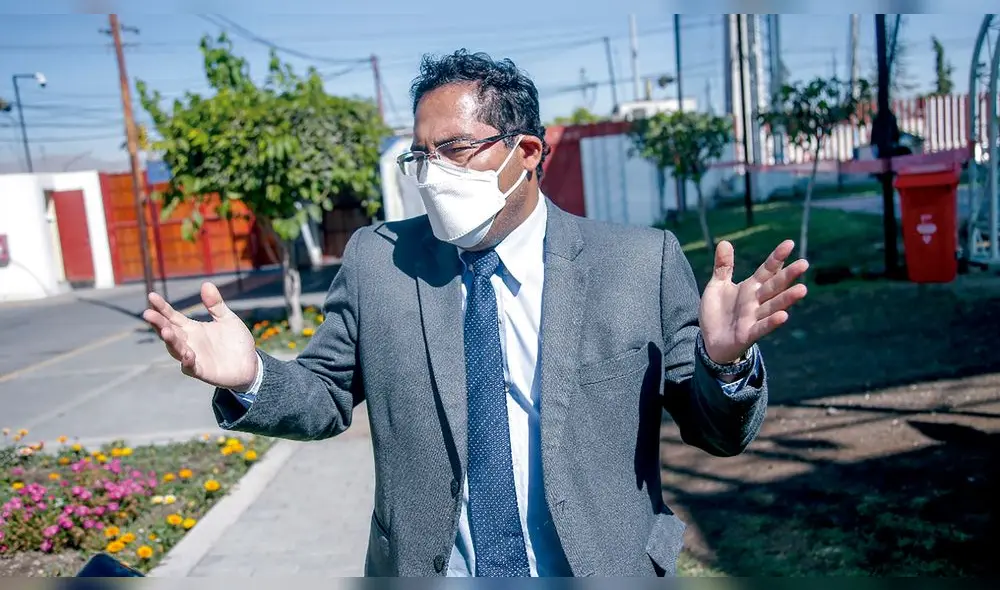 En apuros. Martínez debe responder a cuestionamientos.