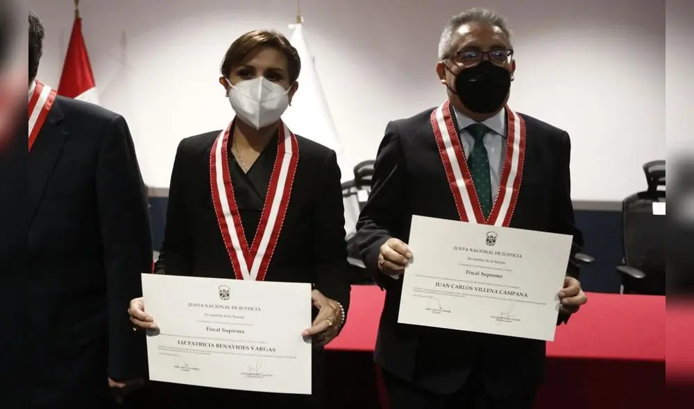 Henry Ávila, presidente del JNJ, les recordó a los nuevos fiscales supremos que tienen un compromiso enorme con el país y el Ministerio Píublico.  Foto: Marco Cotrina / La República