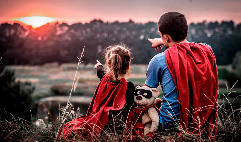 Encuentra aquí las mejores dedicatorias y saludos para papá en su día. Foto: composición de Jazmín Ceras / La República