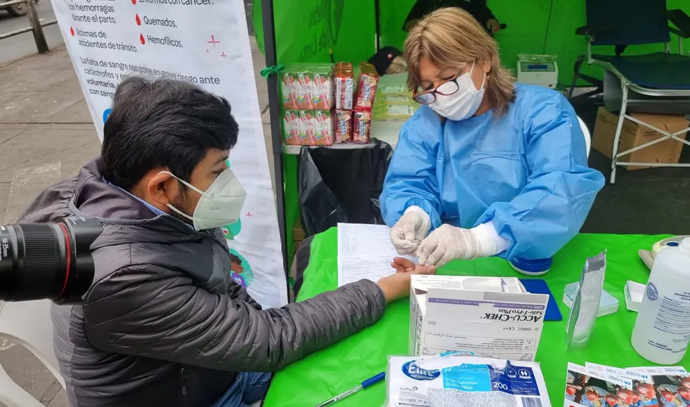Hay puntos de donación en estaciones de la Línea 1 del Metro de Lima. Foto: Giuliana Castillo / URPI-LR