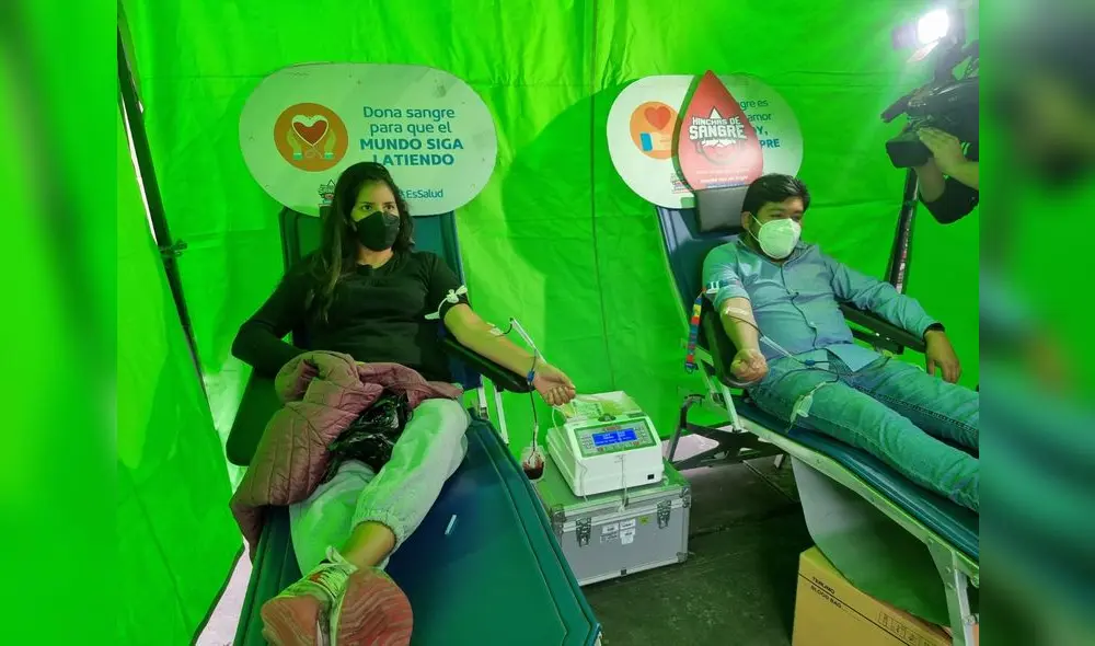 “Cada vez que nosotros donamos, salvamos tres vidas. Todos podemos ser héroes, todos podemos salvar vidas. Donar sangre es salvar vidas”, dijo Juan Almeria, especialista del Minsa. Giuliana Castillo / URPI-LR