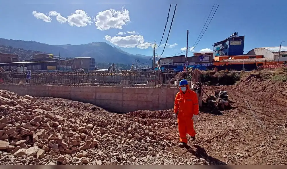 Esta mañana se realizó una visita guiada a la obra de la Vía Expresa en la que se dieron detalles de su construcción. Foto: Alexander Flores/ URPI