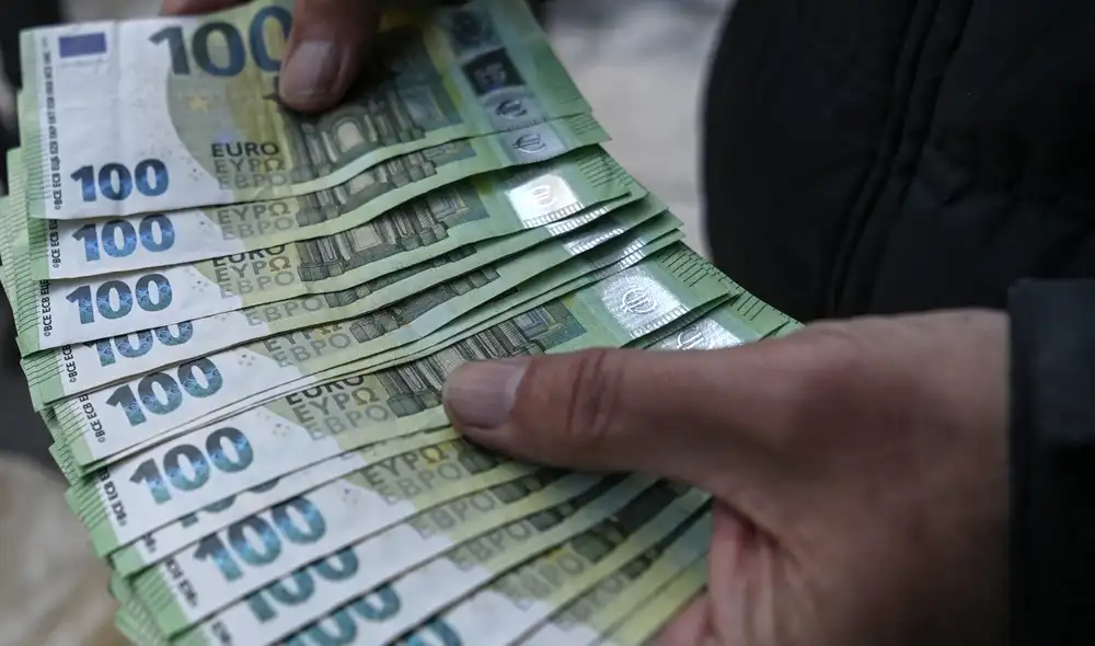 Conoce el tipo de cambio para el euro en Perú este jueves 16 de junio. Foto: AFP