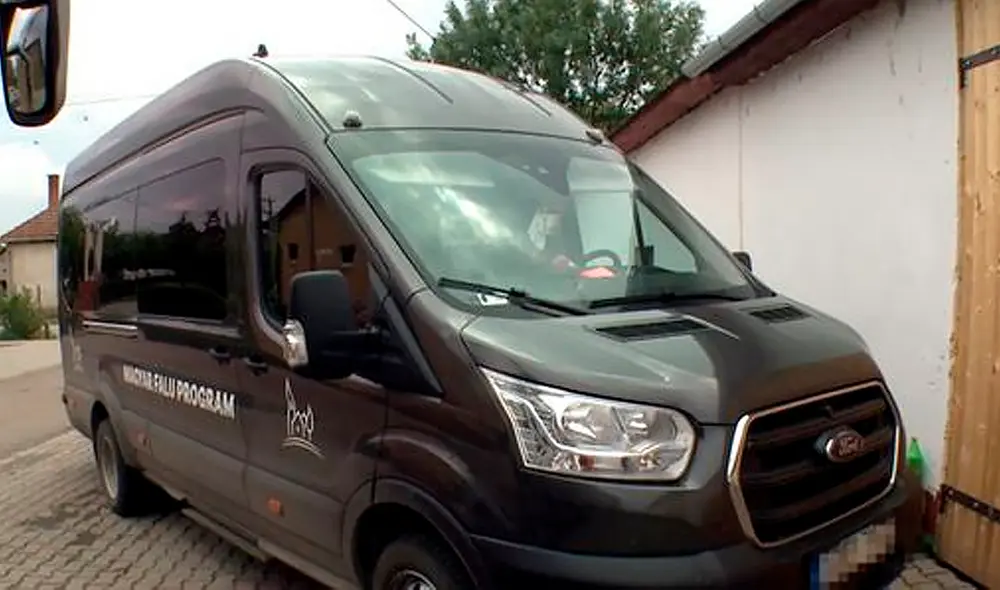 La menor estuvo encerrada en el vehículo durante un día de calor sofocante. Foto: Newsflash La menor estuvo encerrada en el vehículo durante un día de calor sofocante. Foto: Newsflash