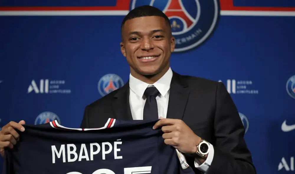 ¿Problemas para PSG? UEFA investigaría al club por la renovación de Mbappé. Foto: EFE.