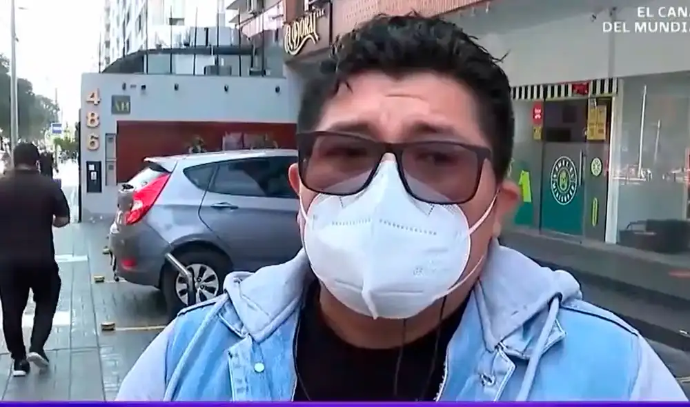 Le robaron su celular cuando se trasladaba en un bus del Metropolitano en el distrito de Chorrillos. Foto captura de Latina
