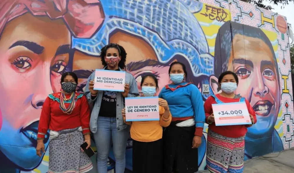 Durante la inauguración, el año pasado, participaron entidades ediles junto a artistas y activistas transgénero. Foto: entidad edil