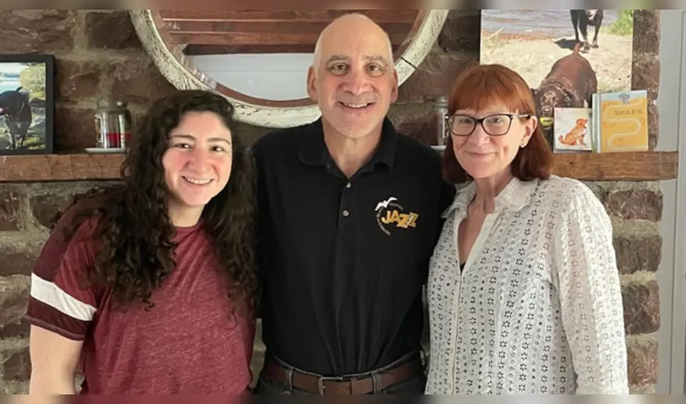 Richar Bernstein junto a su familia luego del procedimiento médico este 2022. Foto: Northwell Health
