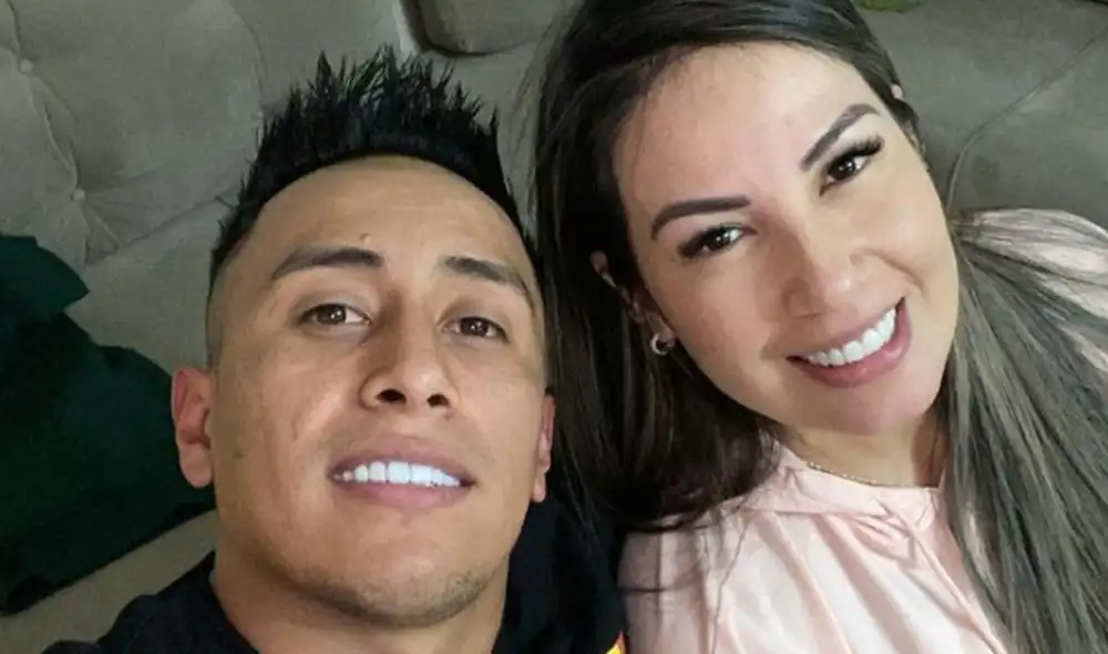 Christian Cueva y su esposa acudieron a un lujoso restaurante dentro de un acuario para celebrar su relación. Foto: Instagram/cueva10oficial Christian Cueva y su esposa acudieron a un lujoso restaurante dentro de un acuario para celebrar su relación. Foto: Instagram/cueva10oficial