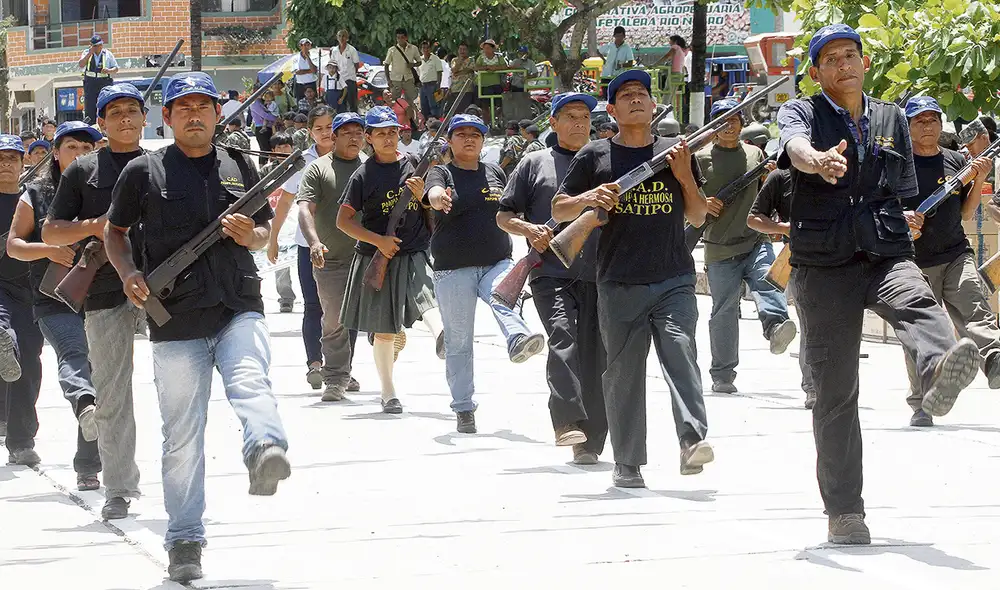 Comités de autodefensa. En los años 80 se crearon en las zonas de emergencia para luchar contra el terrorismo. La nueva ley amplía su escenario. Foto: Virgilio Grajeda/ La República