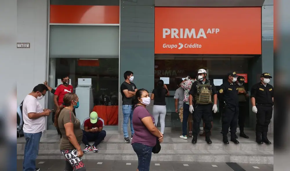 Los usuarios cuyo último dígito termina en 7 pueden solicitar el retiro de su AFP este lunes 20 de junio. Foto: Andina