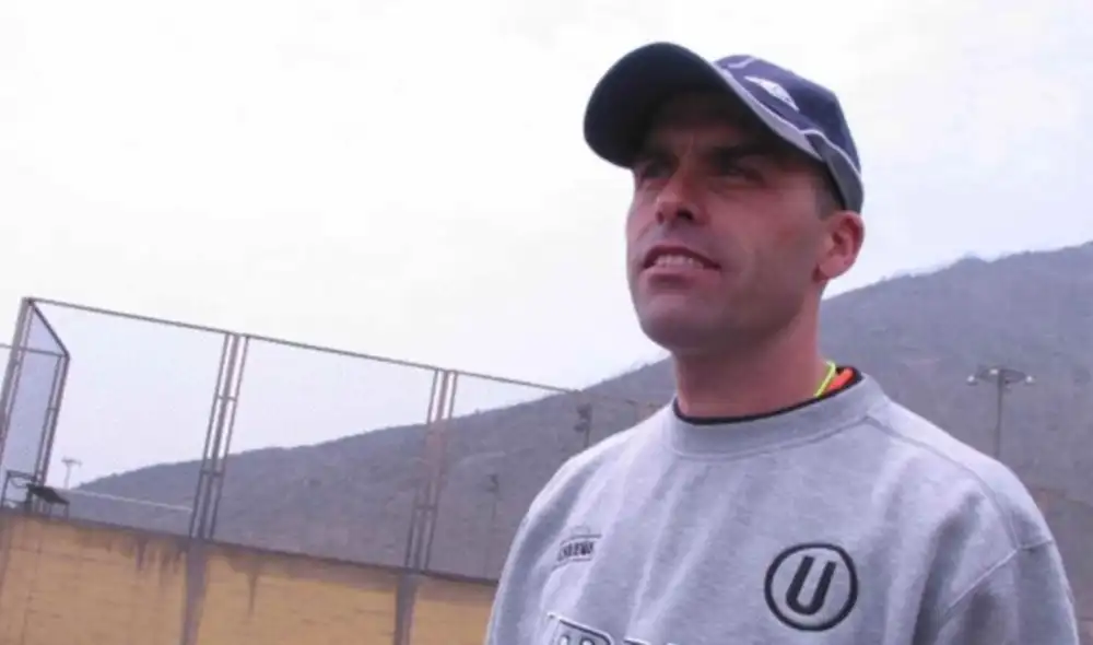 Compagnucci dirigió a Universitario en el 2005. FOTO: Viral internet Compagnucci dirigió a Universitario en el 2005. FOTO: Viral internet