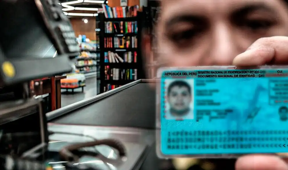 Todo aquel DNI vencido deberá ser renovado, ya que al no estar vigente complicará la realización de trámites. Foto: composición/Jazmín Ceras/LR