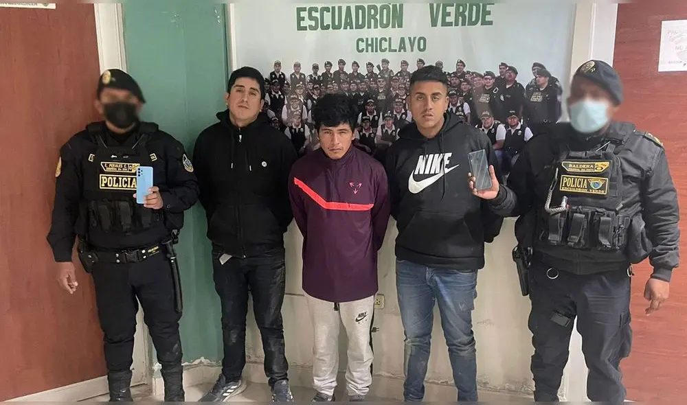 Asaltantes fueron intervenidos por agentes del Escuadrón Verde. Foto: PNP Asaltantes fueron intervenidos por agentes del Escuadrón Verde. Foto: PNP