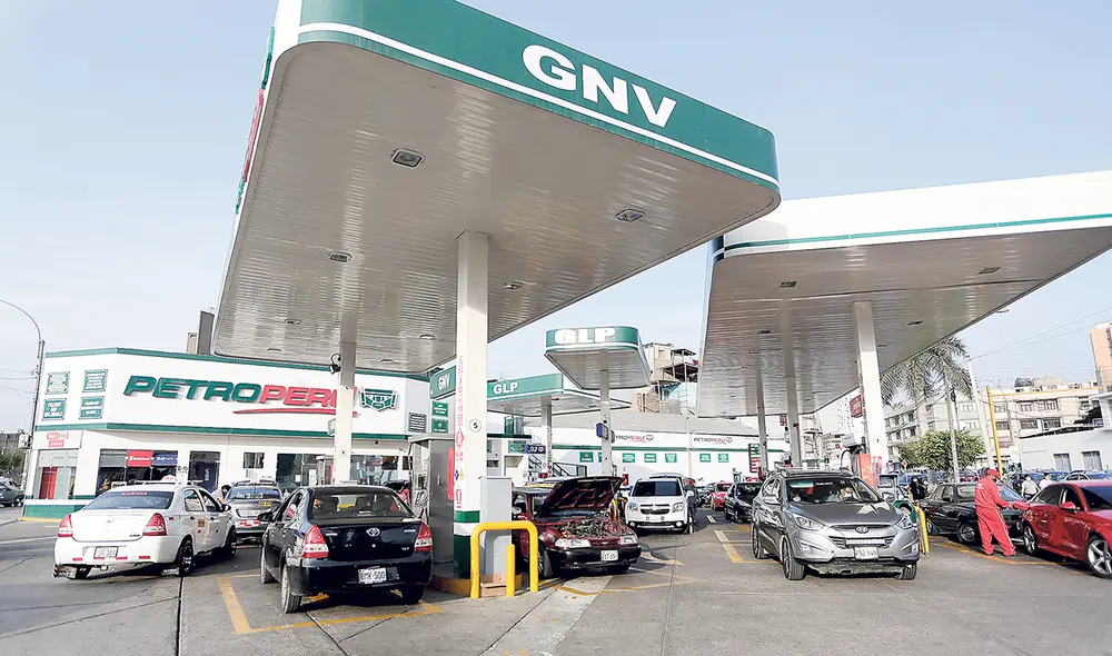 Opción. Existe la propuesta que Petroperú tenga grifos propios. Foto: Antonio Melgarejo/La República Opción. Existe la propuesta que Petroperú tenga grifos propios. Foto: Antonio Melgarejo/La República