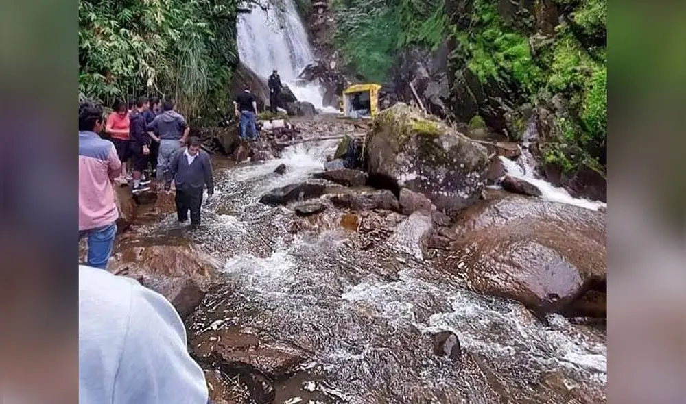 La PNP informó que 14 efectivos de la Unidad de Búsqueda y Rescate viajaron de Chiclayo a Cajamarca para apoyar el rescate de los cuerpos. Foto: Radio Marañón. La PNP informó que 14 efectivos de la Unidad de Búsqueda y Rescate viajaron de Chiclayo a Cajamarca para apoyar el rescate de los cuerpos. Foto: Radio Marañón.
