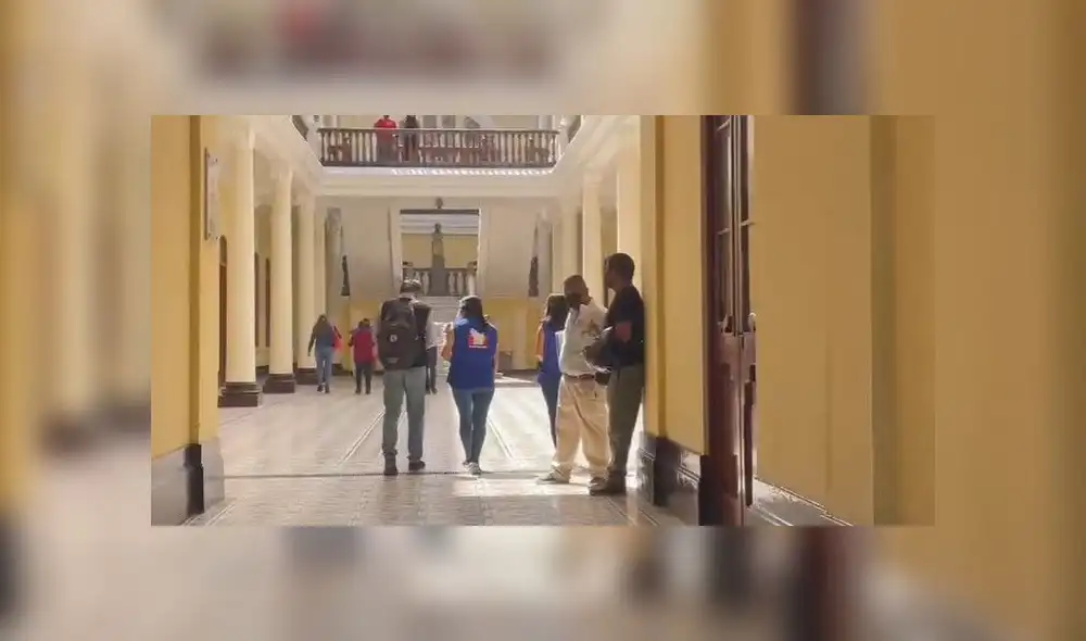 Hecho fue duramente criticado en las redes sociales. Foto: captura/URPI-LR Hecho fue duramente criticado en las redes sociales. Foto: captura/URPI-LR