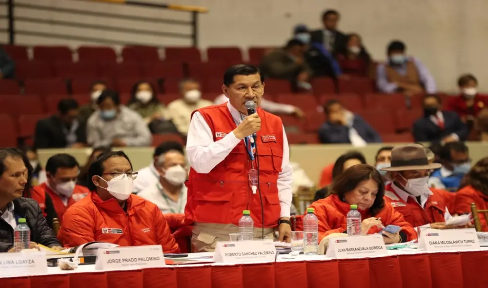 Juan Barranzuela, anunció que el 7 de julio se firmará un convenio para impulsar el proyecto del puerto Corío en la provincia de Islay. Juan Barranzuela, anunció que el 7 de julio se firmará un convenio para impulsar el proyecto del puerto Corío en la provincia de Islay.