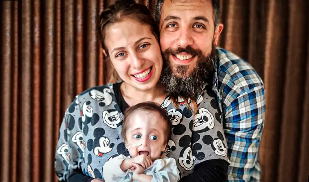 Los padres de Vito comparten el día a día de su pequeño través de las redes sociales. Foto: composición LR / Instagram / @holasoyvitok
