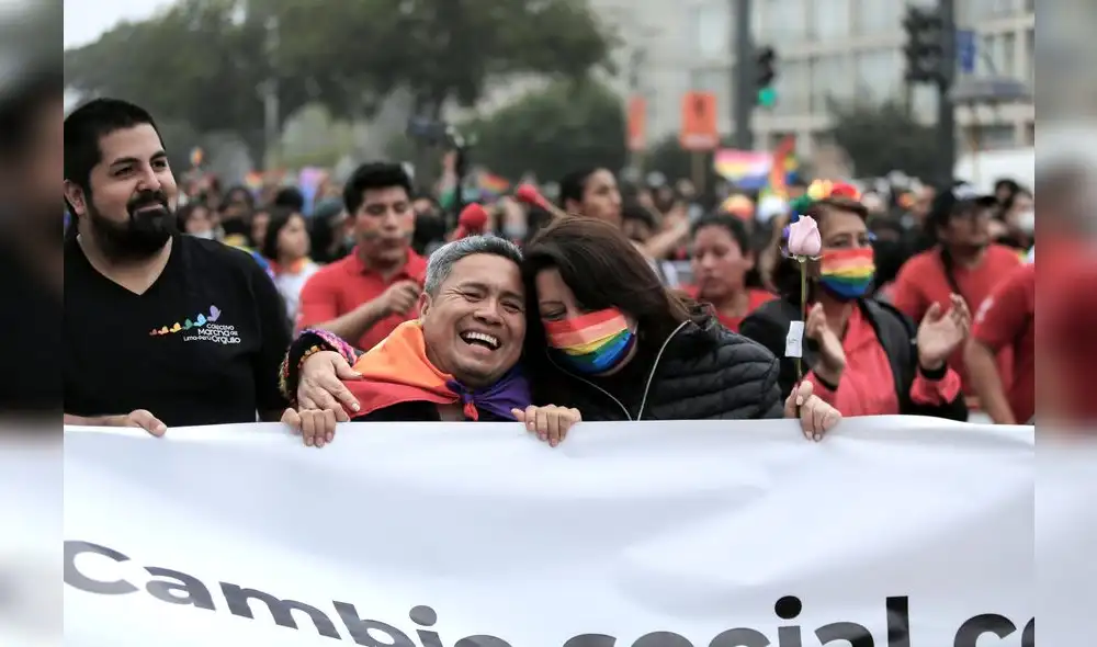 Ministra de la Mujer asistió a Marcha del Orgullo 2022. Foto: MIMP