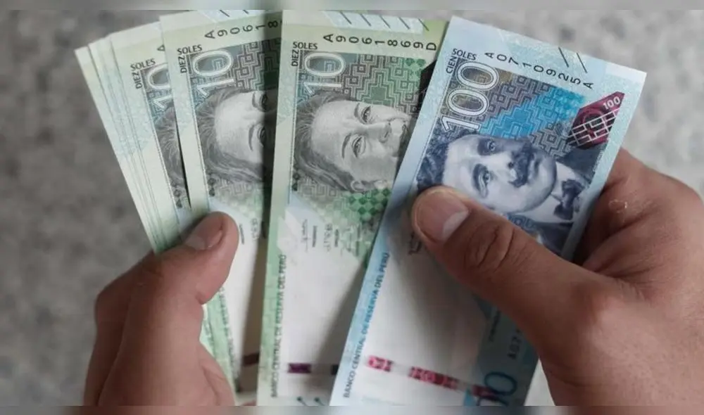 Los nuevos billetes de S/ 10 y S/ 100 tienen medidas de seguridad más sofisticadas. Foto: Andina Los nuevos billetes de S/ 10 y S/ 100 tienen medidas de seguridad más sofisticadas. Foto: Andina