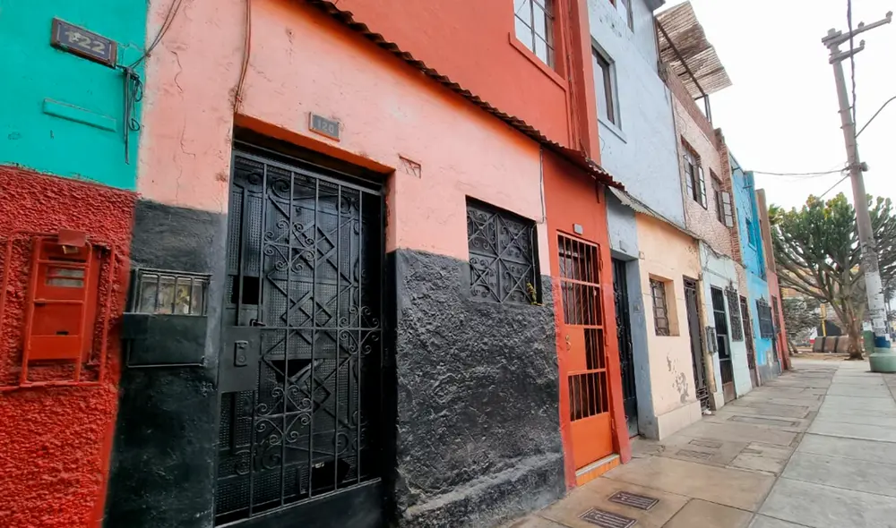 La adulta mayor fue hallada sin vida en el interior de su vivienda, ubicada en la avenida Próceres. Foto: Urpi / La República La adulta mayor fue hallada sin vida en el interior de su vivienda, ubicada en la avenida Próceres. Foto: Urpi / La República