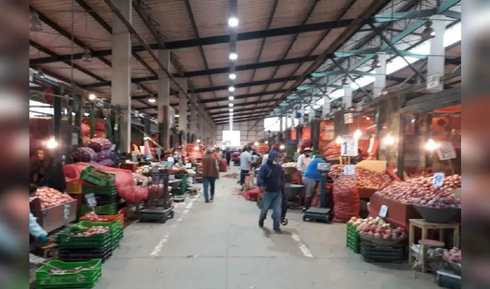 Durante el fin de semana ingresaron 15.000 toneladas de alimentos. Foto: Andina.