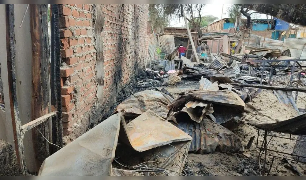 El incendio ocasionó incontables daños materiales. Foto: PNP El incendio ocasionó incontables daños materiales. Foto: PNP
