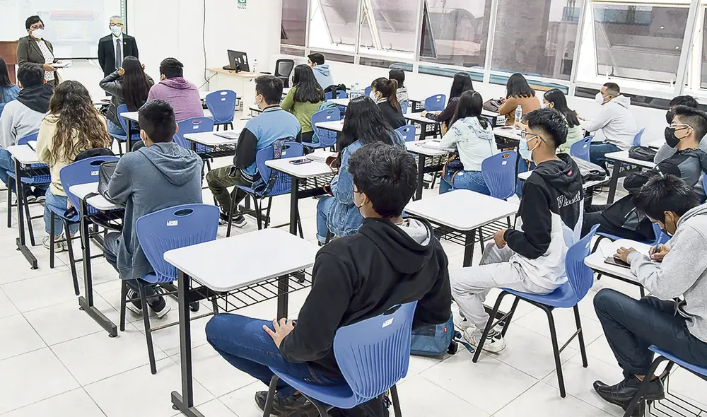 Incertidumbre. La mayoría de las universidades aplica sistemas mixtos o días alternados para la presencialidad. Otras tienen alumnos estudiando a distancia.
