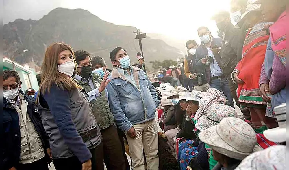 Día clave. Gobernadora se reunirá hoy con dirigentes de la provincia de Caylloma para resolver conflicto por Majes II. Foto: La República Día clave. Gobernadora se reunirá hoy con dirigentes de la provincia de Caylloma para resolver conflicto por Majes II. Foto: La República