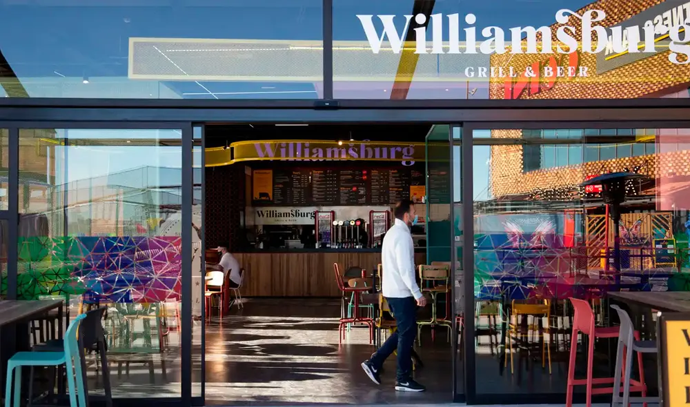 La mujer trabajó desde 2016 hasta junio de 2017 en Williamsburg, una reconocida cadena de venta de hamburguesas. Foto: El Español