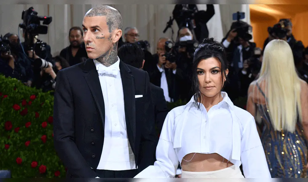 Travis Barker y Kourtney Kardashian estuvieron durante todo momento juntos. Foto: AFP