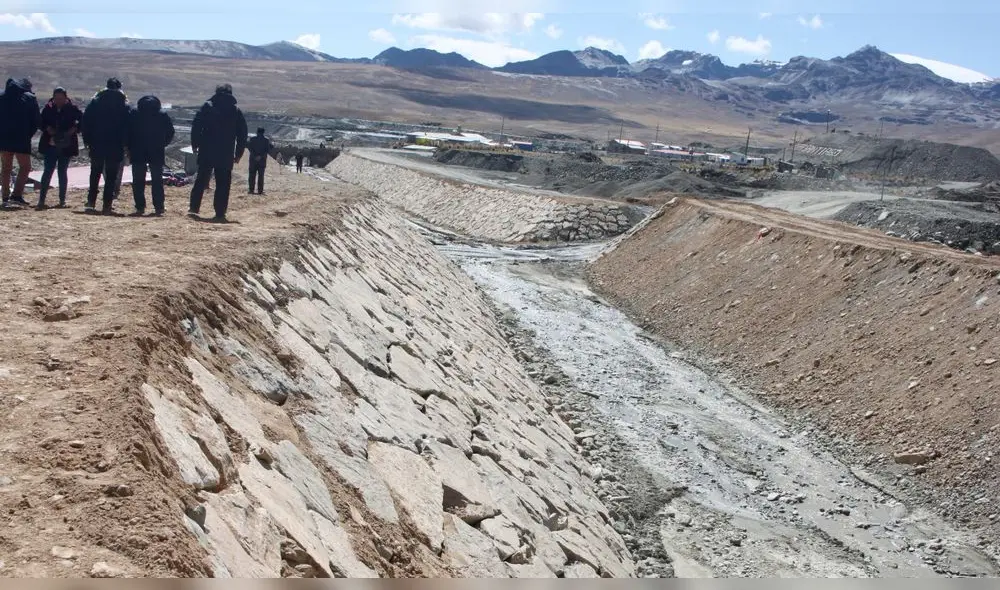 Ananea fue protegida con defensa ribereña. Foto: Cecomsap