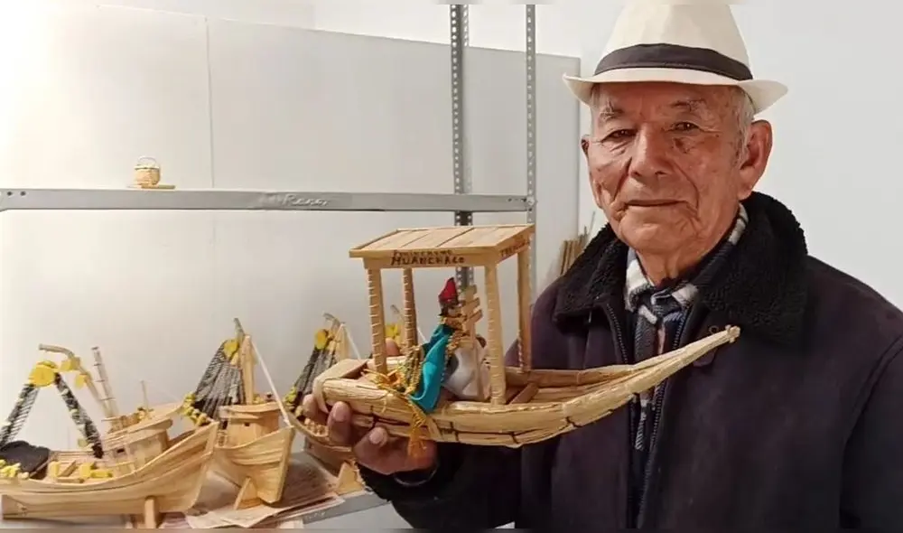 Agustín Piminchumo es el creador del Patacho, embarcación de totora en la que todos los 29 de junio pasean a la figura de San Pedro en el mar de Huanchaco. Foto: Yolanda Goicochea/URPI-LR-Norte. Agustín Piminchumo es el creador del Patacho, embarcación de totora en la que todos los 29 de junio pasean a la figura de San Pedro en el mar de Huanchaco. Foto: Yolanda Goicochea/URPI-LR-Norte.