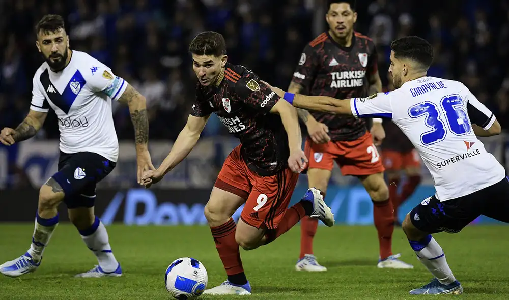River Plate vs. Vélez: los de Liniers se fueron con el marcador 1-0 a su favor al descanso. Foto: AFP