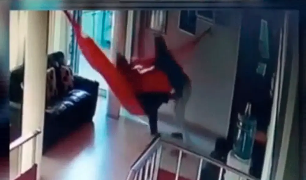 La víctima se recupera en un centro de salud. La Fiscalía ya solicitó impedimento de salida del país en contra del agresor. Foto: captura de ATV