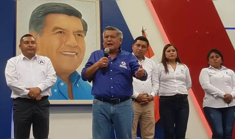 César Acuña presentó su plan de trabajo para ser gobernador de La Libertad, como en el 2015. Foto: Jaime Mendoza /LR