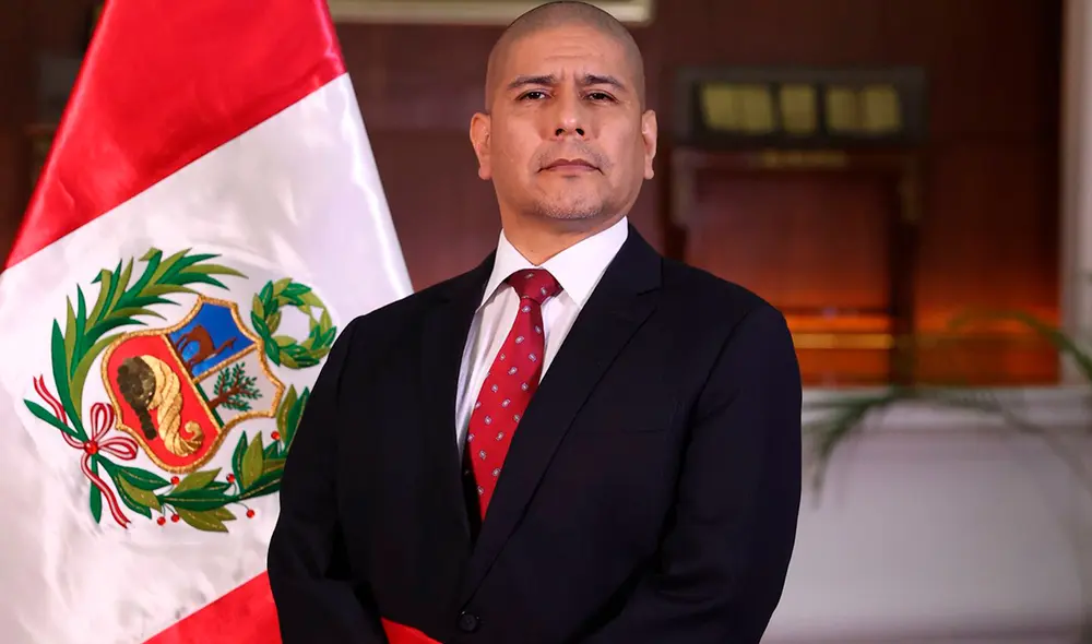 Dimitri Senmache dejará el cargo de ministro del Interior. Foto: Andina