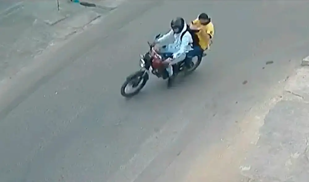 Tras el asesinato, los responsables huyeron del lugar rápidamente. Foto: captura de América TV Tras el asesinato, los responsables huyeron del lugar rápidamente. Foto: captura de América TV