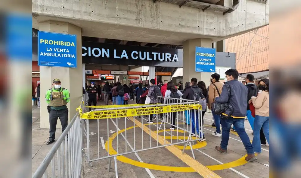 PNP se encuentra resguardando el lugar. Foto: Maria Pia Ponce / URPI - LR PNP se encuentra resguardando el lugar. Foto: Maria Pia Ponce / URPI - LR