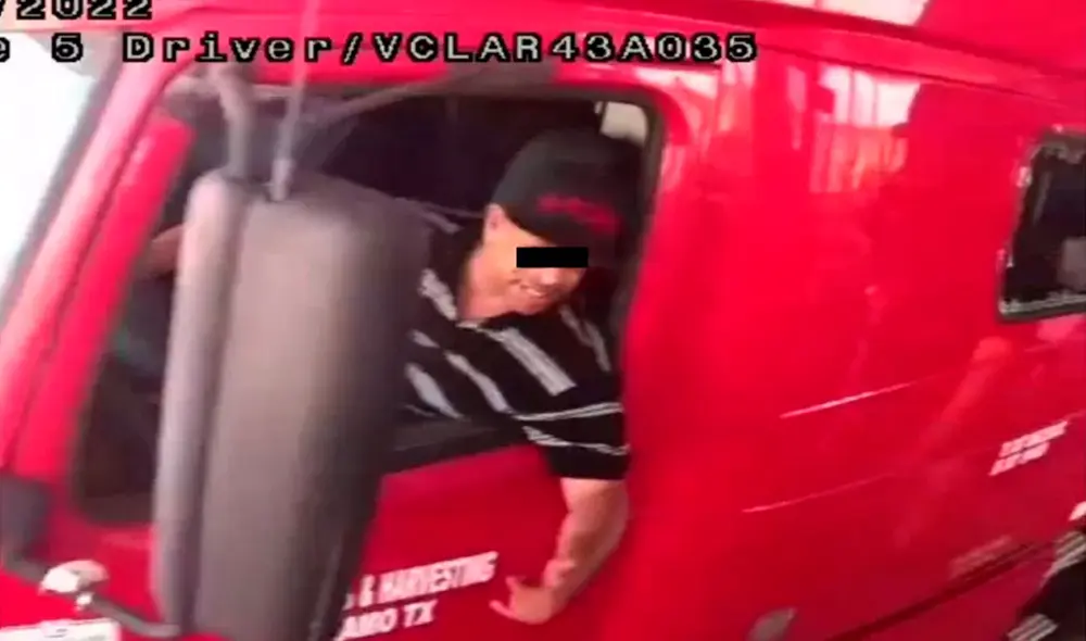 Al pasar por el filtro de revisión del CBP en Encinal, el conductor fue captado por las cámaras de seguridad. Foto: INAMI Al pasar por el filtro de revisión del CBP en Encinal, el conductor fue captado por las cámaras de seguridad. Foto: INAMI