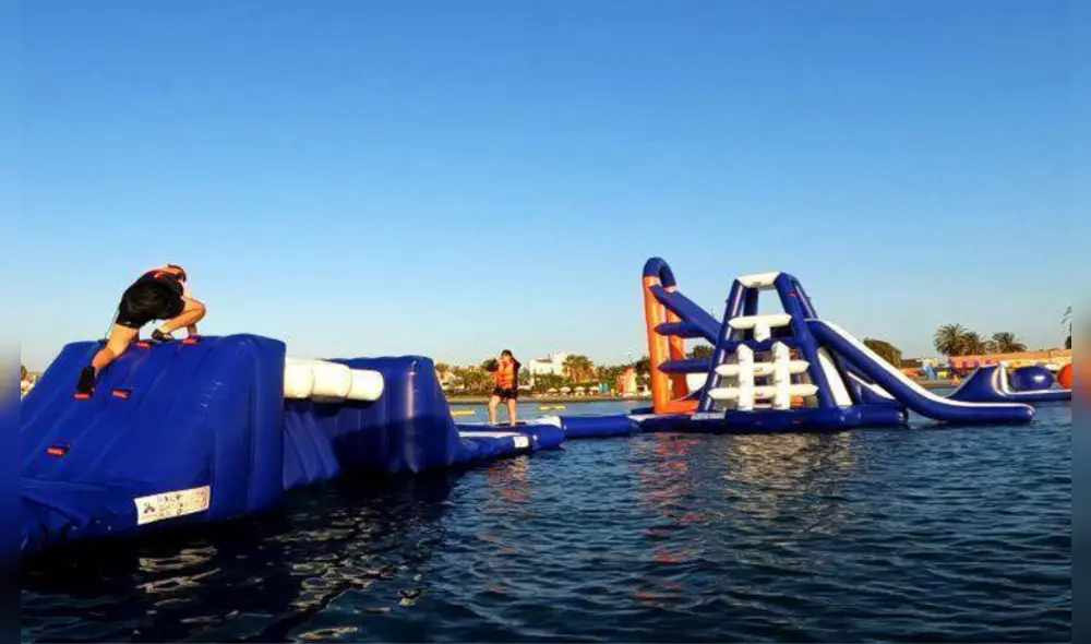 Yakupark cuenta con 2.400 m² rodeados del océano Pacífico y 2 metros de profundidad. Foto: Yakupark