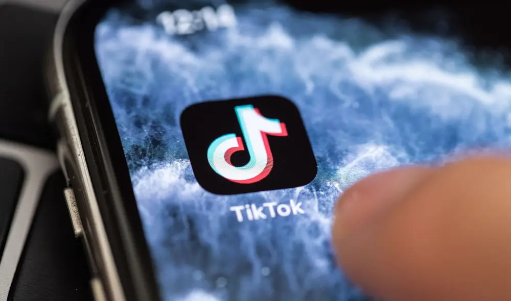 FCC pide que TikTok sea removido de las tiendas de aplicacioes de Google y Apple. Foto: EFE