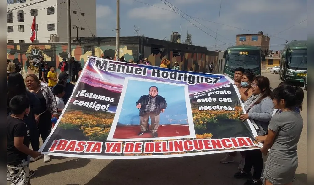 Familiares llegaron a la sede de la Corte de Justicia de El Porvenir para exigir la liberación de Manuel Rodríguez. Foto: Jaime Mendoza/La República Familiares llegaron a la sede de la Corte de Justicia de El Porvenir para exigir la liberación de Manuel Rodríguez. Foto: Jaime Mendoza/La República