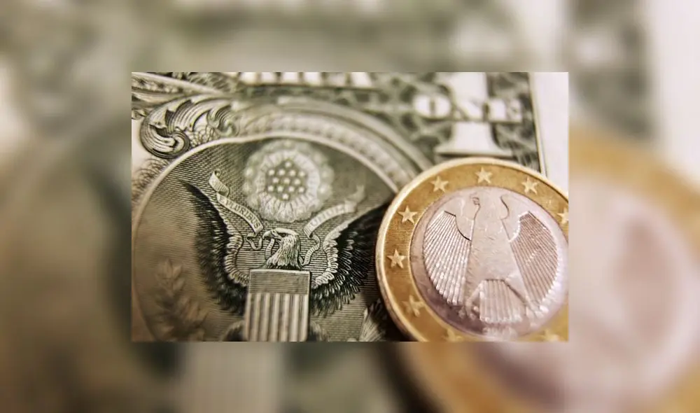 El euro se cambió en una banda de fluctuación estrecha el lunes, alrededor de US$ 1,0450 porque faltaron impulsos de EE.UU. debido a que los mercados permanecieron cerrados por el Día de la Independencia. Foto: AFP