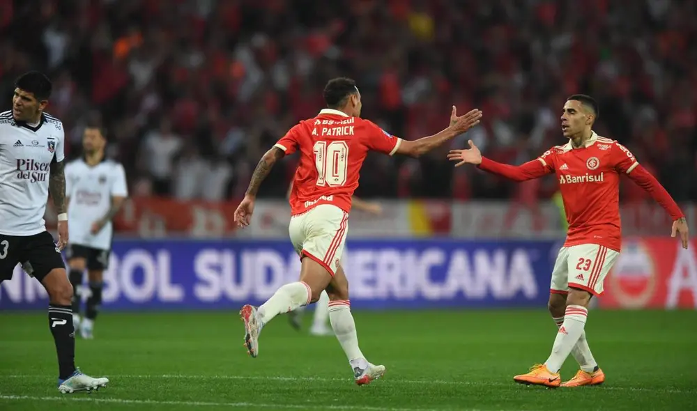 El Colorado avanzó a los cuartos de final luego de ir perdiendo en el inicio del partido. Foto: Twitter Internacional